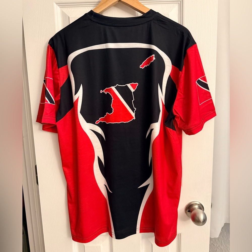 Trinidad and Tobago Men's Red and Black Tee - Picture 2 of 4